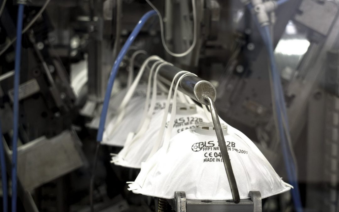 Coronavirus, l’italiana BLS aumenta produzione di mascherine e stringe accordo per rifornire la Regione Lombardia