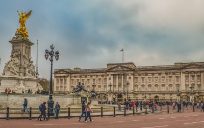 Dall’accento di Sua Maestà alle frasi very British: 5 curiosità sull’inglese reale scoperte grazie a The Crown