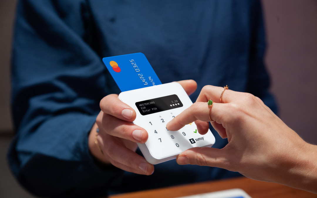 Saldi invernali, nei negozi di abbigliamento crescono i pagamenti digitali: +10%