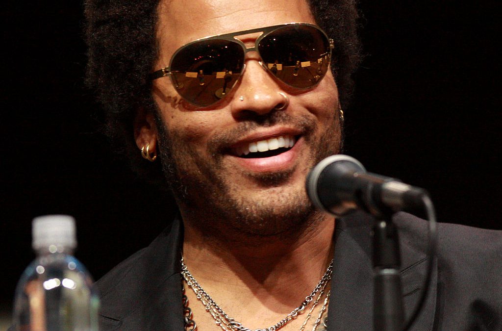 Lenny Kravitz: i 60 anni della rockstar attraverso i suoi look più iconici