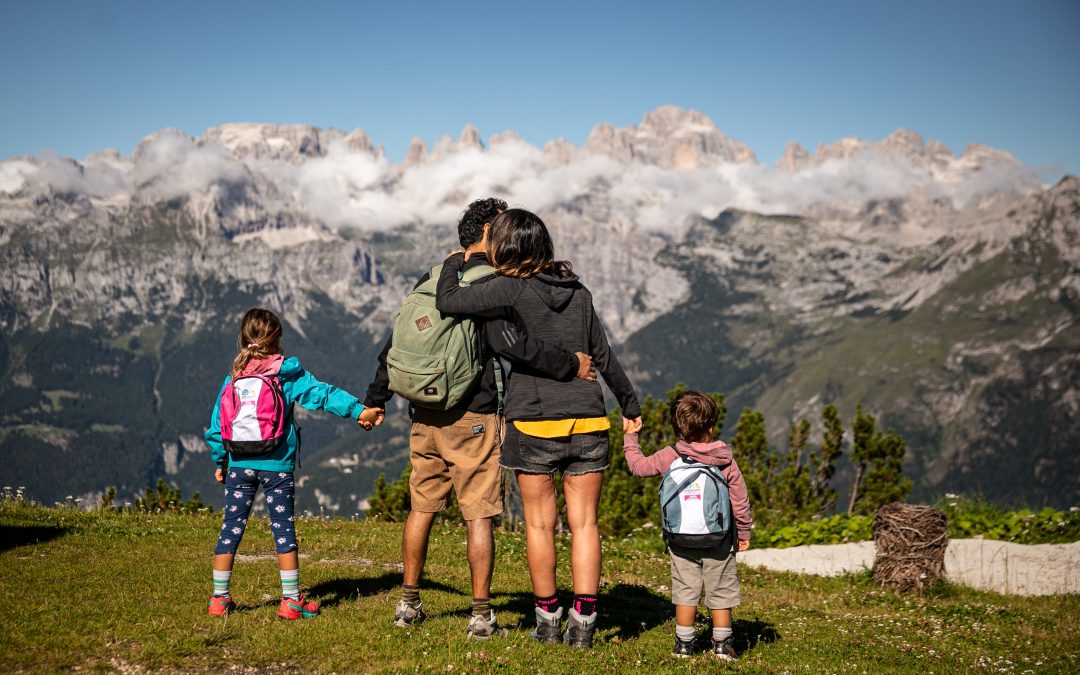 Dolomiti Paganella, si avvicina la nuova edizione del Family Festival: tra passeggiate e spettacoli, la protagonista è la natura