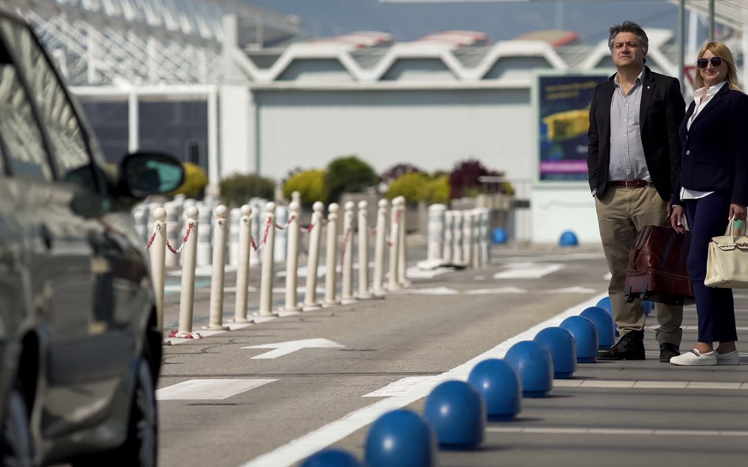 Da e per l’aeroporto: la richiesta di transfer privati cresce dell’11% a settimana, secondo ProntoPro