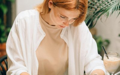 Dal budgeting alle challenge virali per risparmiare: l’educazione finanziaria passa anche dal FinTok