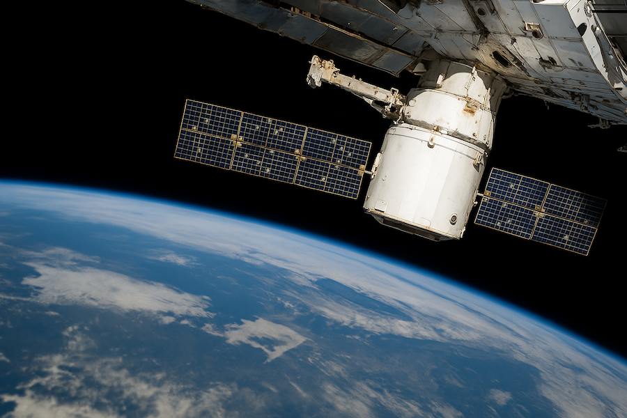 Earth Observation: dagli incendi alla sicurezza costiera, la AI nello Spazio ci aiuta a prendere decisioni importanti sulla Terra