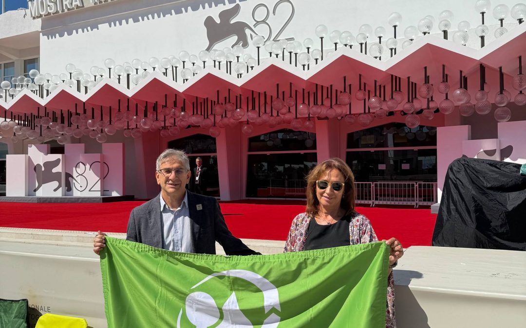 Il valore delle foreste per la magia del cinema? Alla Mostra del Cinema di Venezia, PEFC Italia presenta il report che svela il “buco nero” dei dati e traccia la via per la sostenibilità